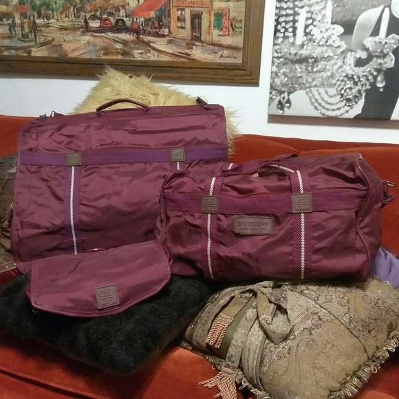 Givenchy Handbags - ❤GIVENCHY 1980s TRAVEL SET
